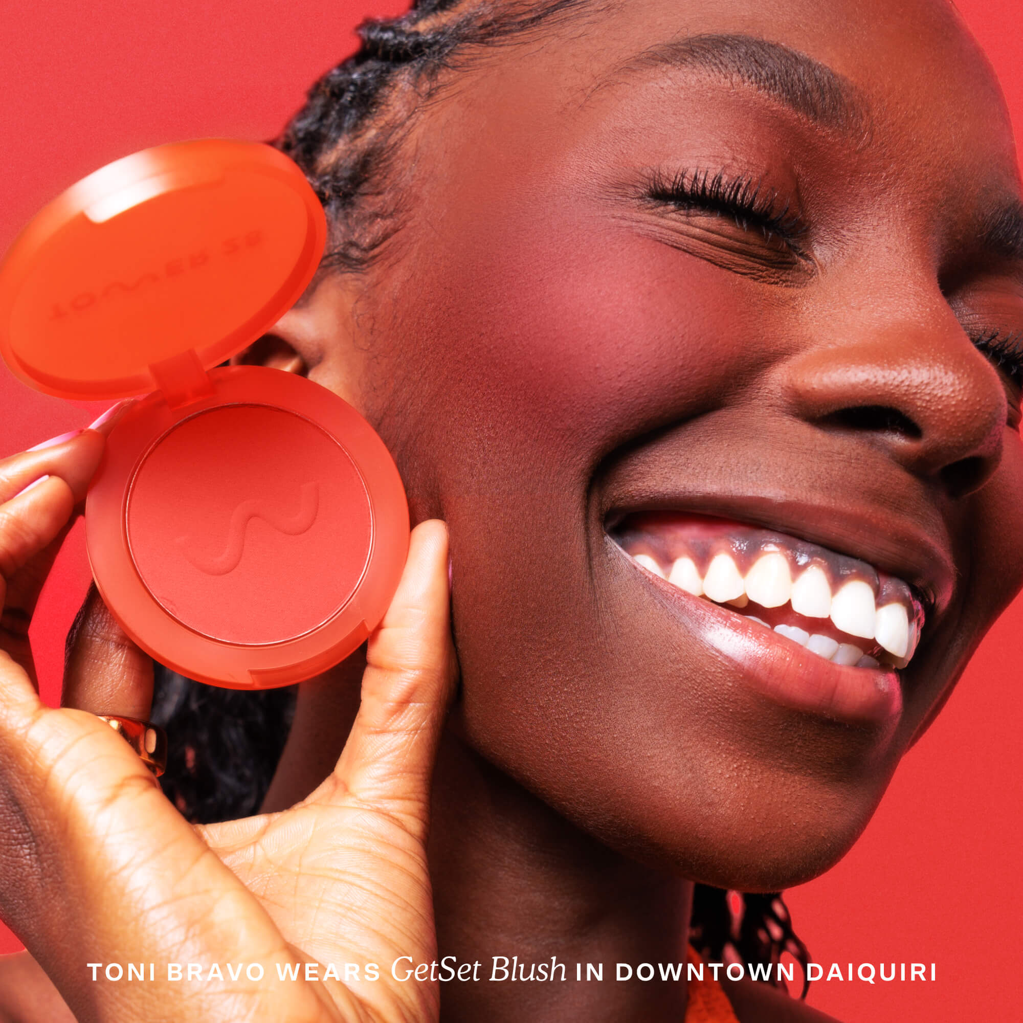 Toni Bravo GetSet® Velvet-Matte matte powder blush